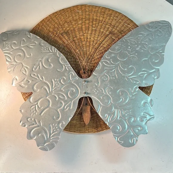 Beautiful Colorful Farmhouse Metal Butterfly Decor - Picture 7 of 10